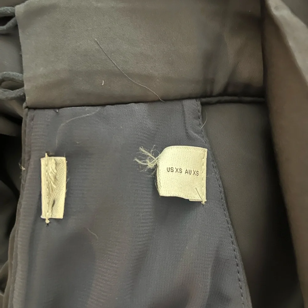 Petal & Pup Annabelle halter neck midi dress navy size xs. - Picture 5 of 6